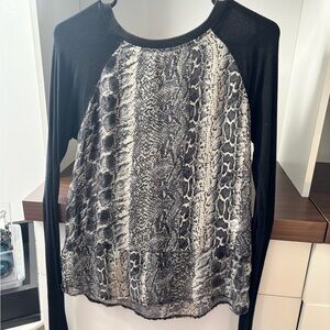 Women’s Black Snake-Print Long Sleeve Top